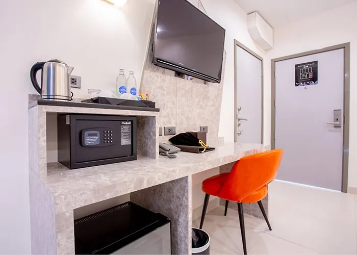 Spittze Pratunam 3* בנגקוק